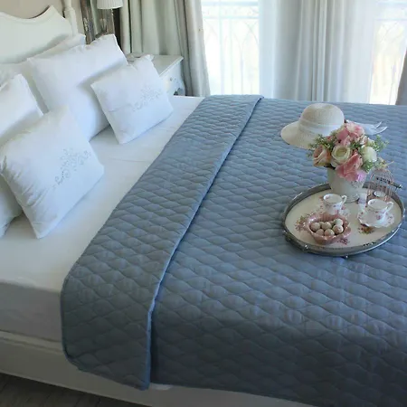 Hotel Eritrina 2*