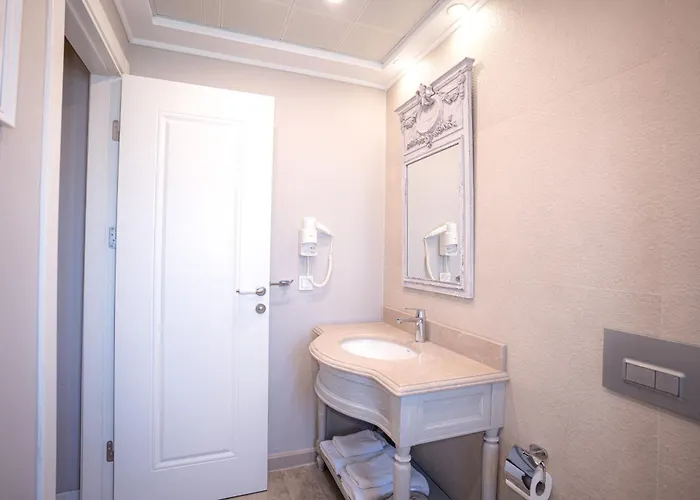 Отель Eritrina 2*