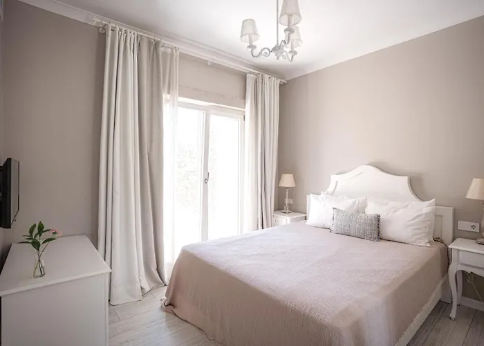 Отель Eritrina 2*