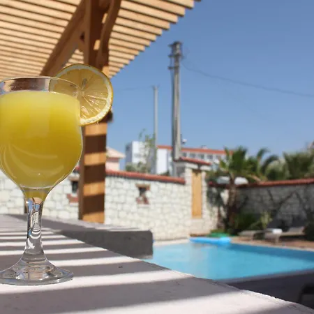 Hotel Eritrina Alacati